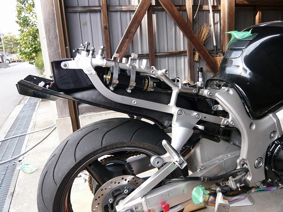 cbr600rr pc37後期penskeペンスキーリアショックアイバッハ