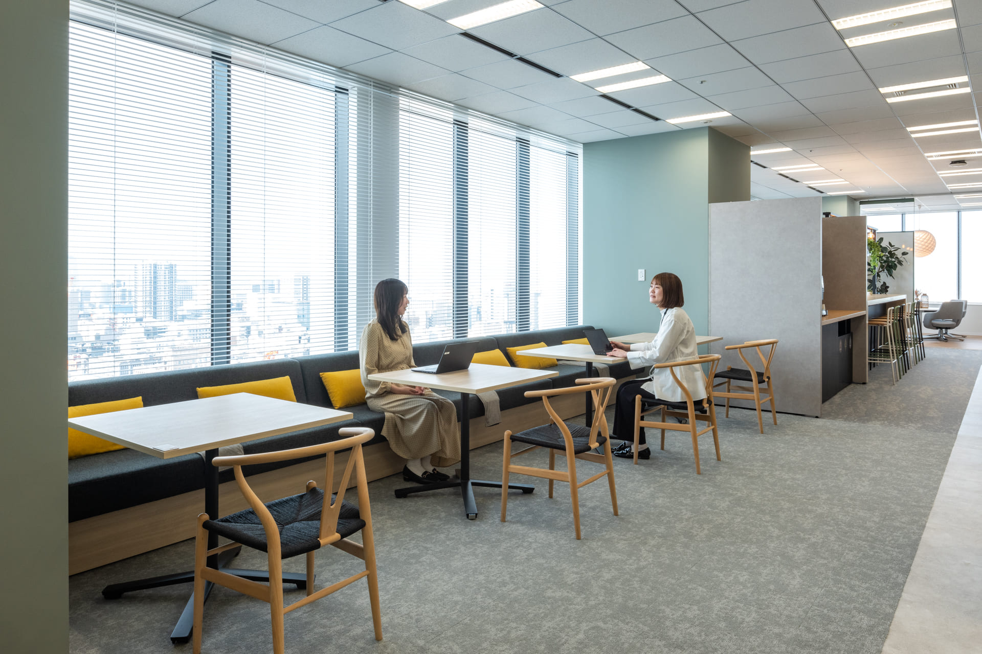 おしゃれな社員食堂レイアウト事例とデザインのポイントコラムオフィス移転・レイアウト・デザインコクヨマーケティング