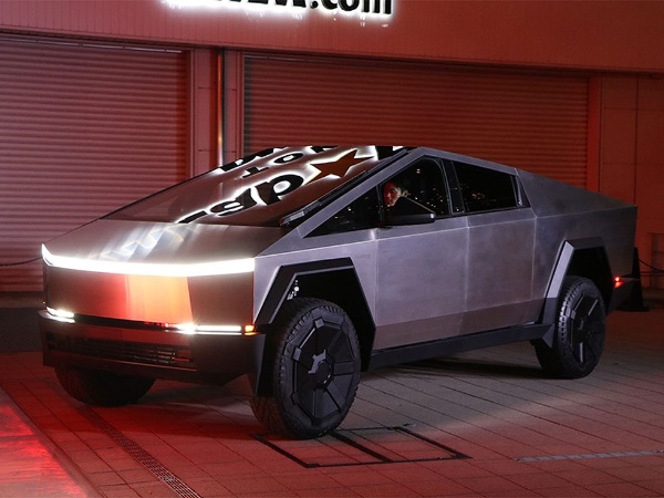 国内外の主要トラックメーカー10社の特徴、人気＆おすすめ車種を紹介 - アイナビポータル