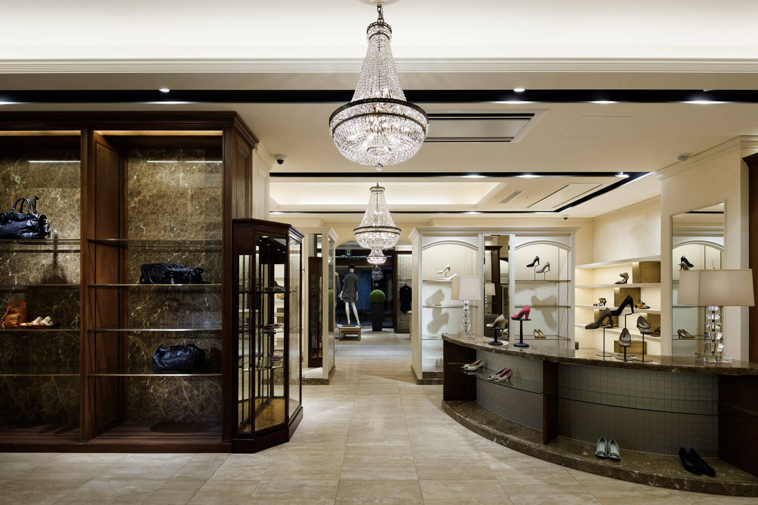 スタッフ募集のお知らせ, HOOKではアルバイトスタッフを募集しています, お気軽に店頭、DMでお問い合わせください。,ご応募もDMからお願いします。, 時給1020円〜応相談 経験により優遇します , 時間11:30〜20:00 1日5h〜 ,※土日祝を含む週3以上勤務できる方希望, 勤務時期即日〜応相談, 男女不問, フリーター、主婦 主夫 歓迎, 長期働ける方歓迎,