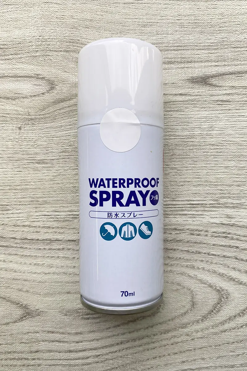ダイソーの防水スプレーの効果は？実際にスニーカーに使って検証してみた！shinyblog