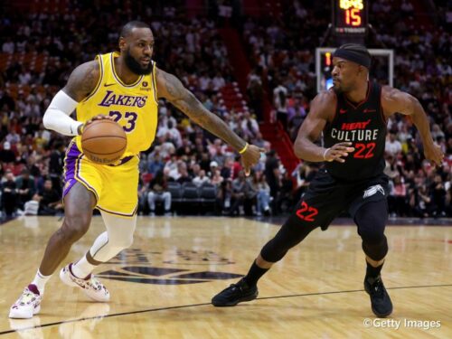 hornets ジミー・バトラートレードでラメロボール!NBAlameloballjimmybutler