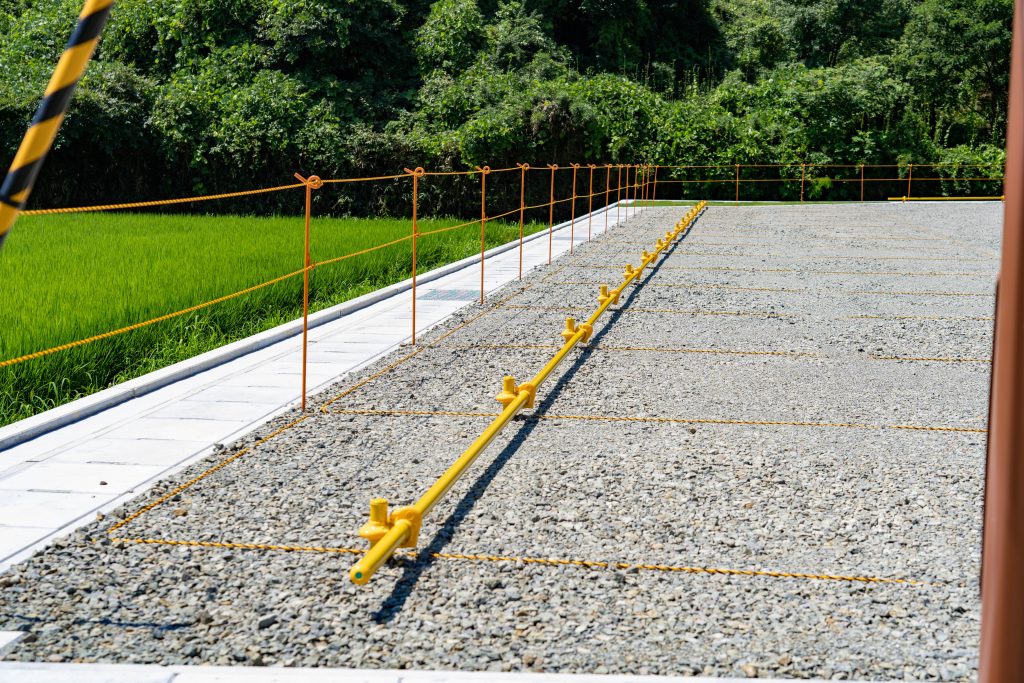 ピンク砂利の通販エクステリアその他の価格比較ならビカム