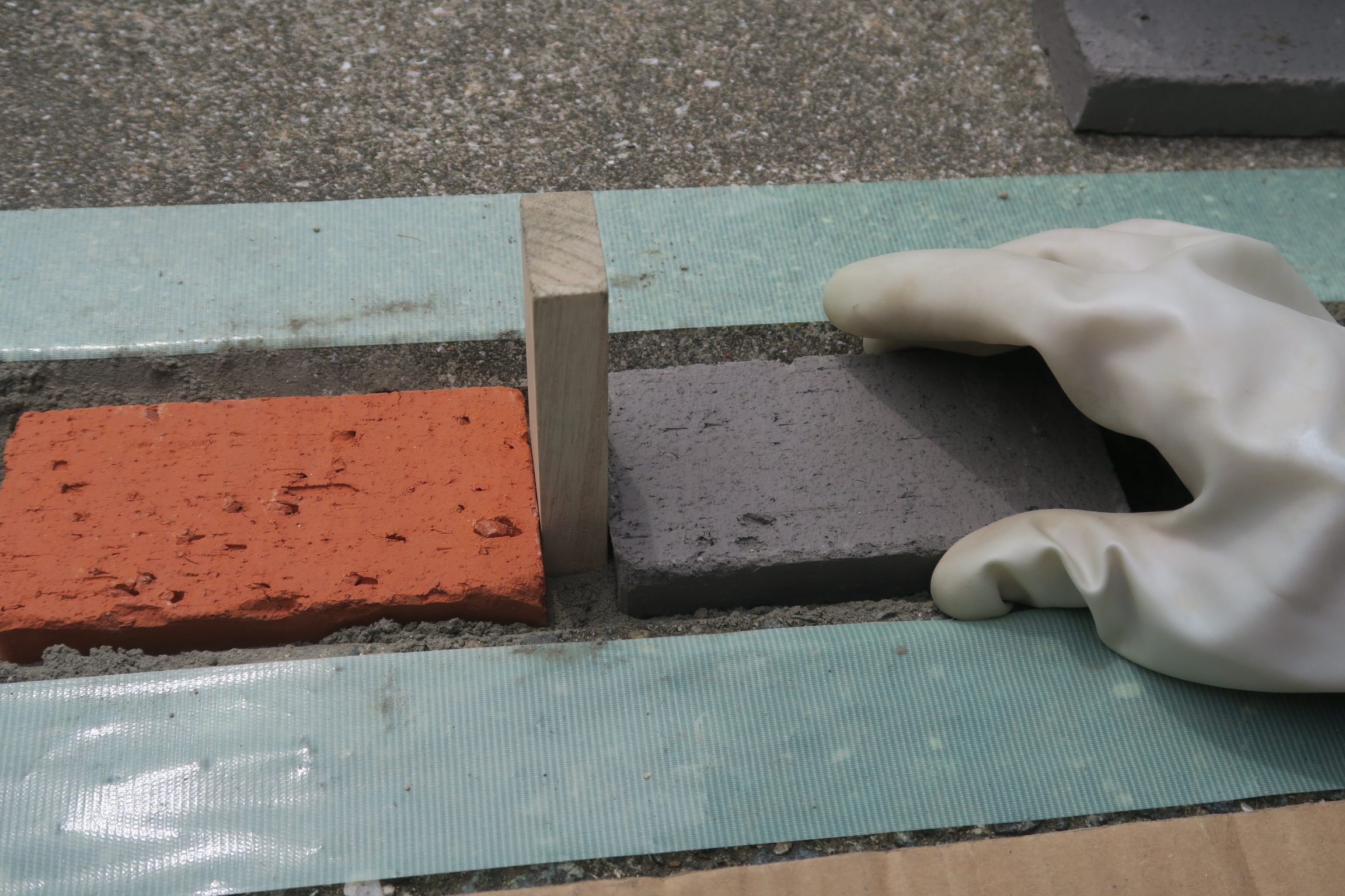 コンクリート目地で変わる！駐車場デザインでおしゃれ外構を実現 追加費用ゼロ 庭ファン