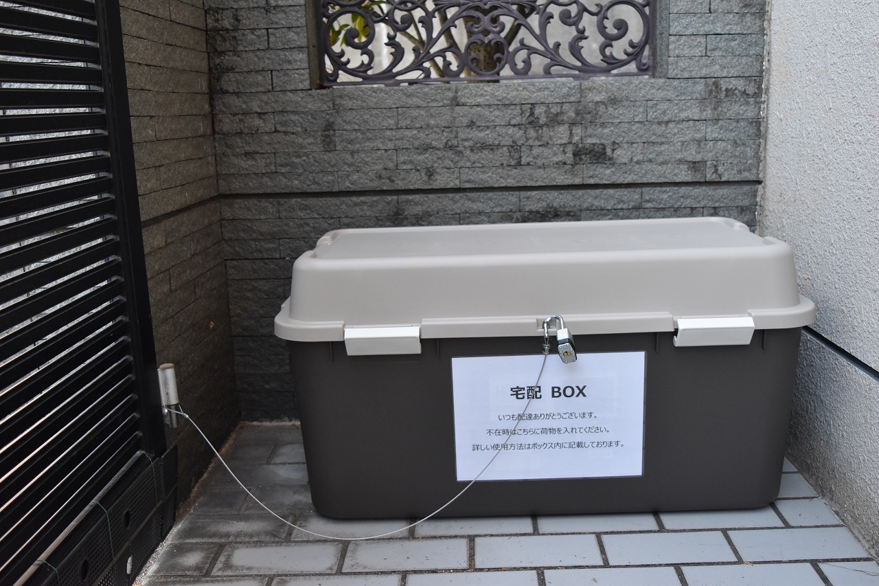 話題の宅配ボックス 鍵付き留守でも安心！ビンテージ感たっぷりのおしゃれな木製宅配BOX 宅急便収納箱・受けポスト 宅配ボックス キバコヤ 木箱屋 公式オンラインショップ