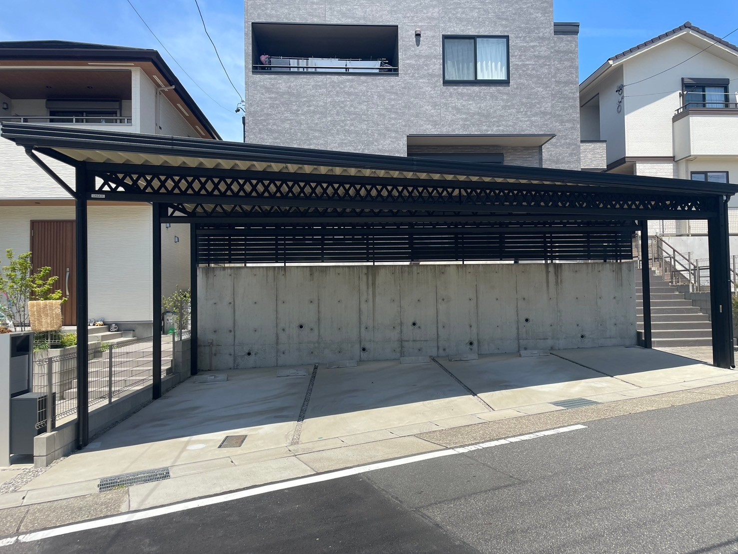 カーポートを「ガレージ・車庫化」する為に知っておきたいポイントSOTOHANコラム外構工事・エクステリア工事相場価格がわかるサイト