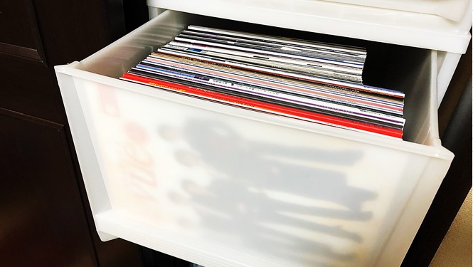 リビングの雑誌収納アイデア♪おしゃれな収納家具5選COVEARTH MAGAZINE