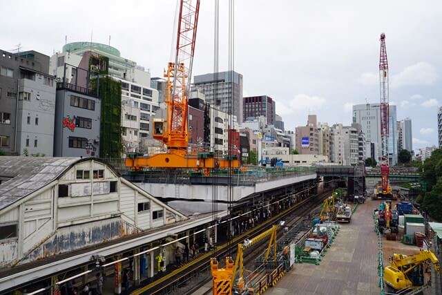 お茶の水橋」工事で突如現れた85年以上前の都電軌道 歴史的な遺構は撤去されるのかAERA DIGITAL アエラデジタル