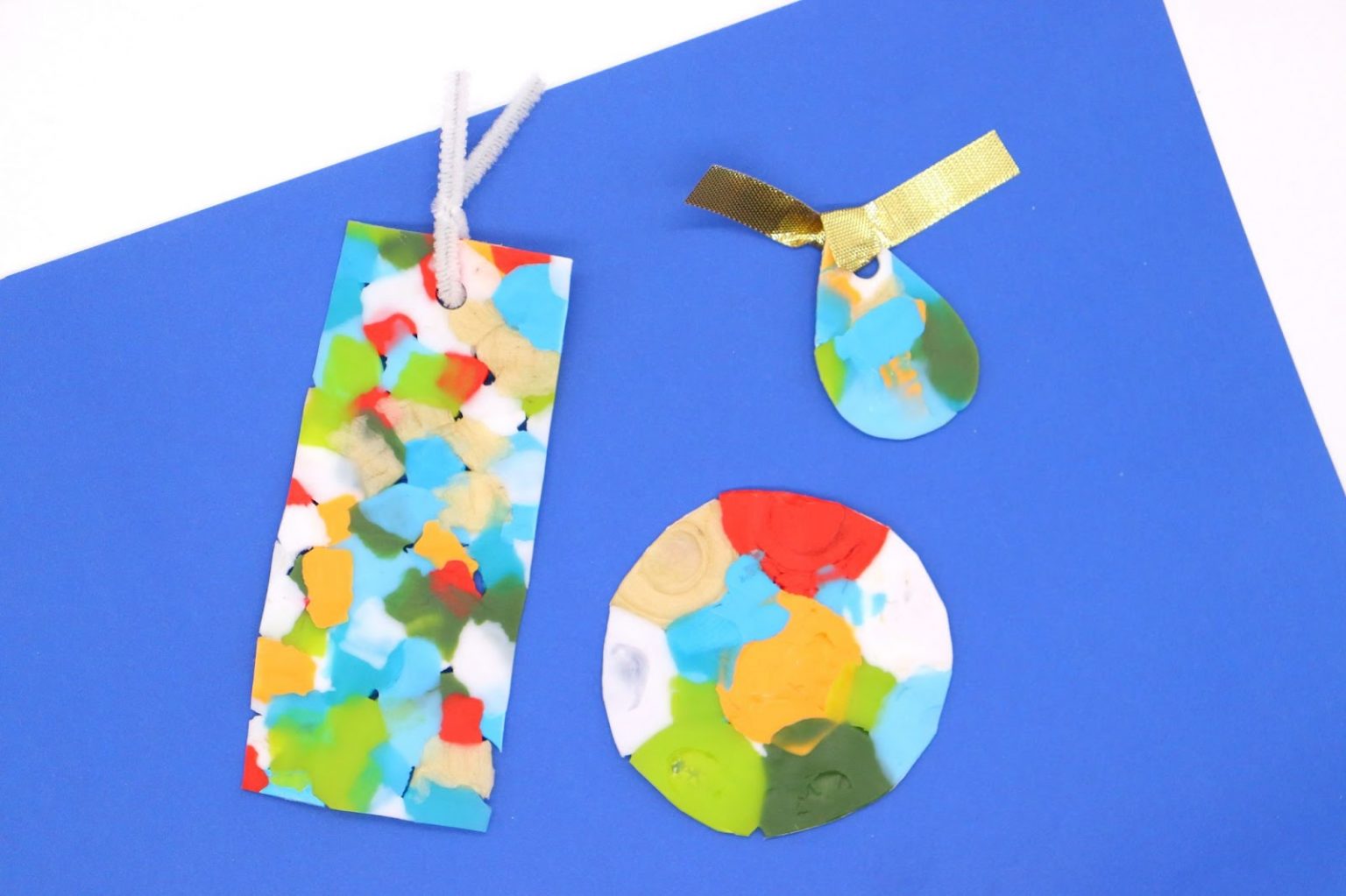 ペットボトルキャップを再利用！アイロンでカラフルな作品を工作しよう保育士を応援する情報サイト 保育と暮らしをすこやかに ほいくらし