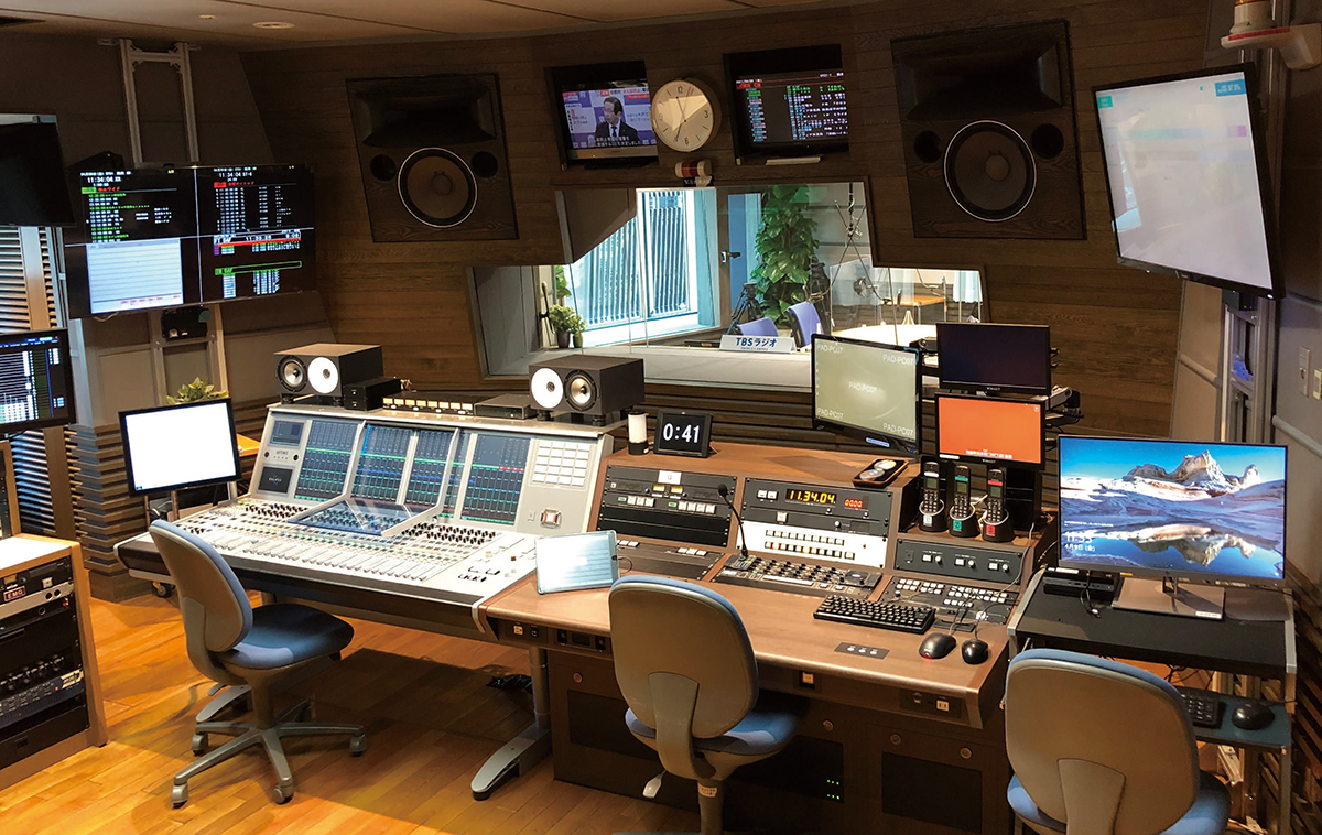 収録スタジオのご案内ラジオ・音声収録、動画撮影にも◎新宿駅チカSEstudio