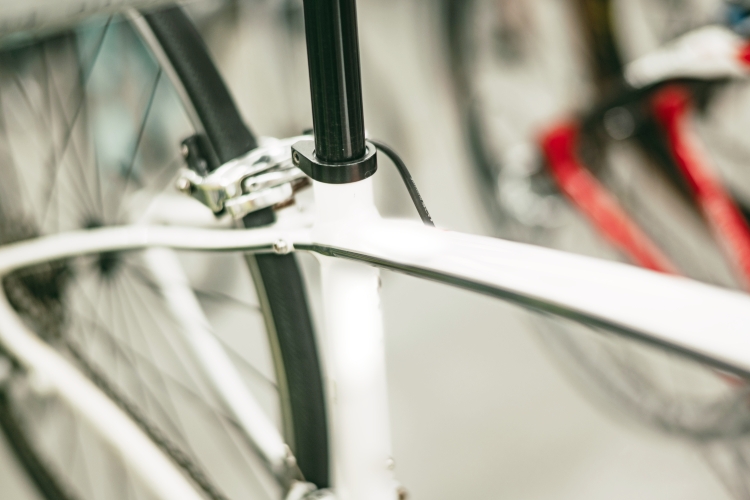 自転車の色目について、白色がありますが、どうでしょうか？やはり- Yahoo!知恵袋