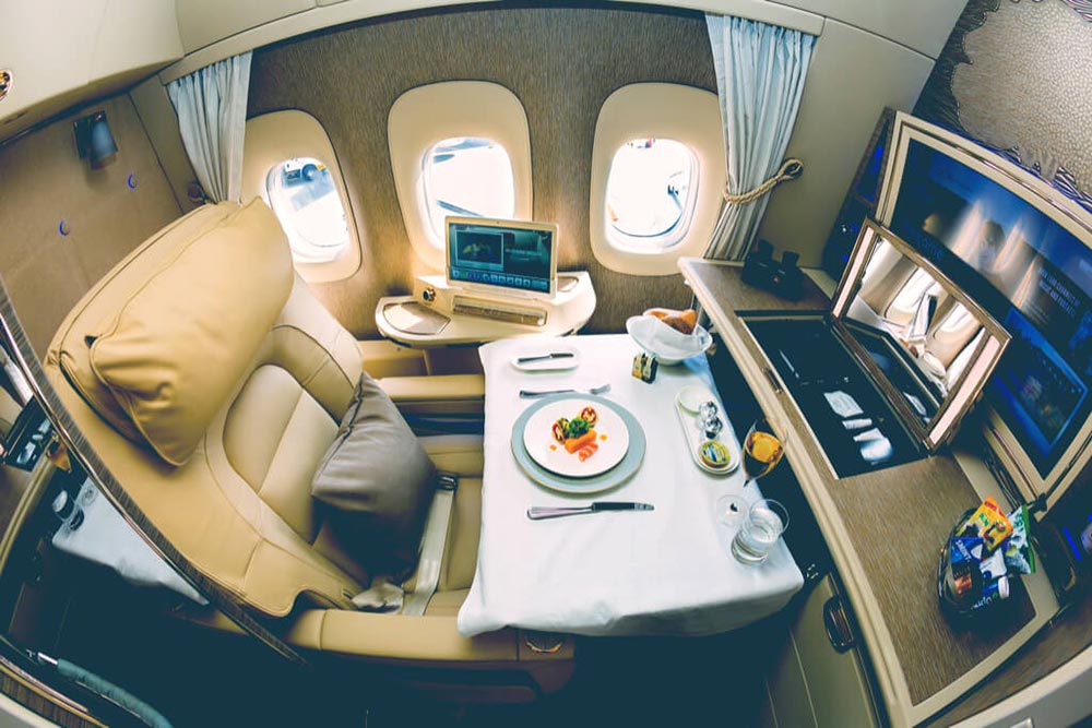 マイルの特典 ビジネスクラスにアップグレード マイレージ達人への道