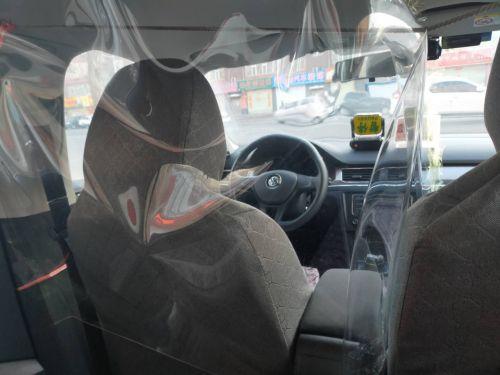 タクシー運転手の仕事は悲惨？仕事の実態と将来性を解説カラフルキャリアタイムズ