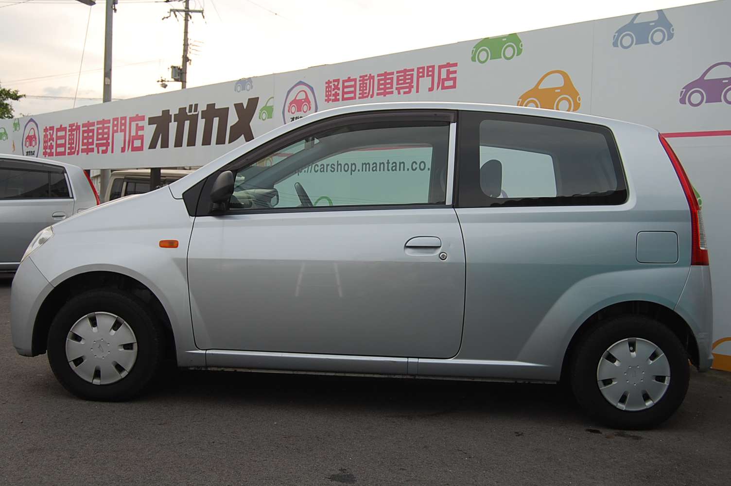 ダイハツ ムーヴ・2005 H17 年式・白・660cc・比嘉自動車・18.1万km・保証付・1ヶ月・1千km2024年07月 売約済み沖縄の中古車情報 - クロスロード