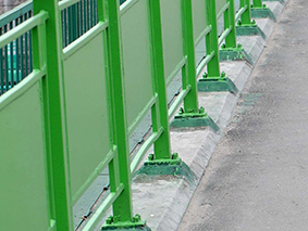 フェンスの解体費用はどれくらい？目安となる費用相場解体撤去工事の流れを解説します