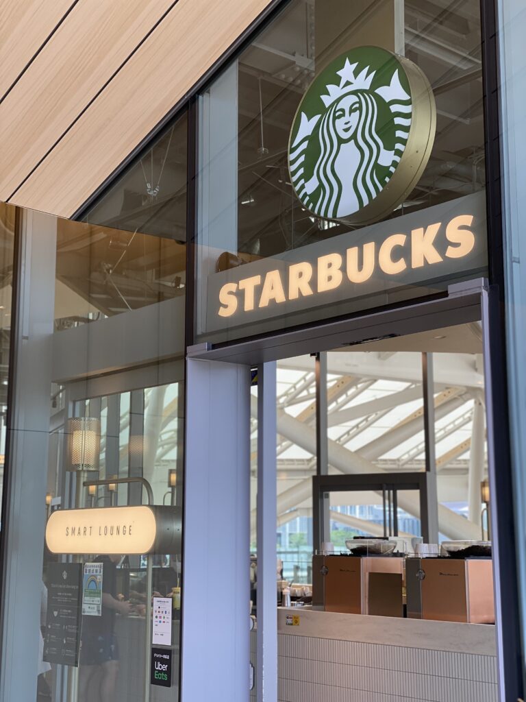 楽天市場 ウォールステッカー 文字 モノトーン おしゃれ 壁 ココ・シャネル 壁紙 モダン カフェ 装飾 はがせる ウォールアート 英字 名言 英文新生活 リビング フォトブース キッチン トイレ ドア リフォーム クロス かっこいい 玄関 CHANEL 内装 店舗 イベント