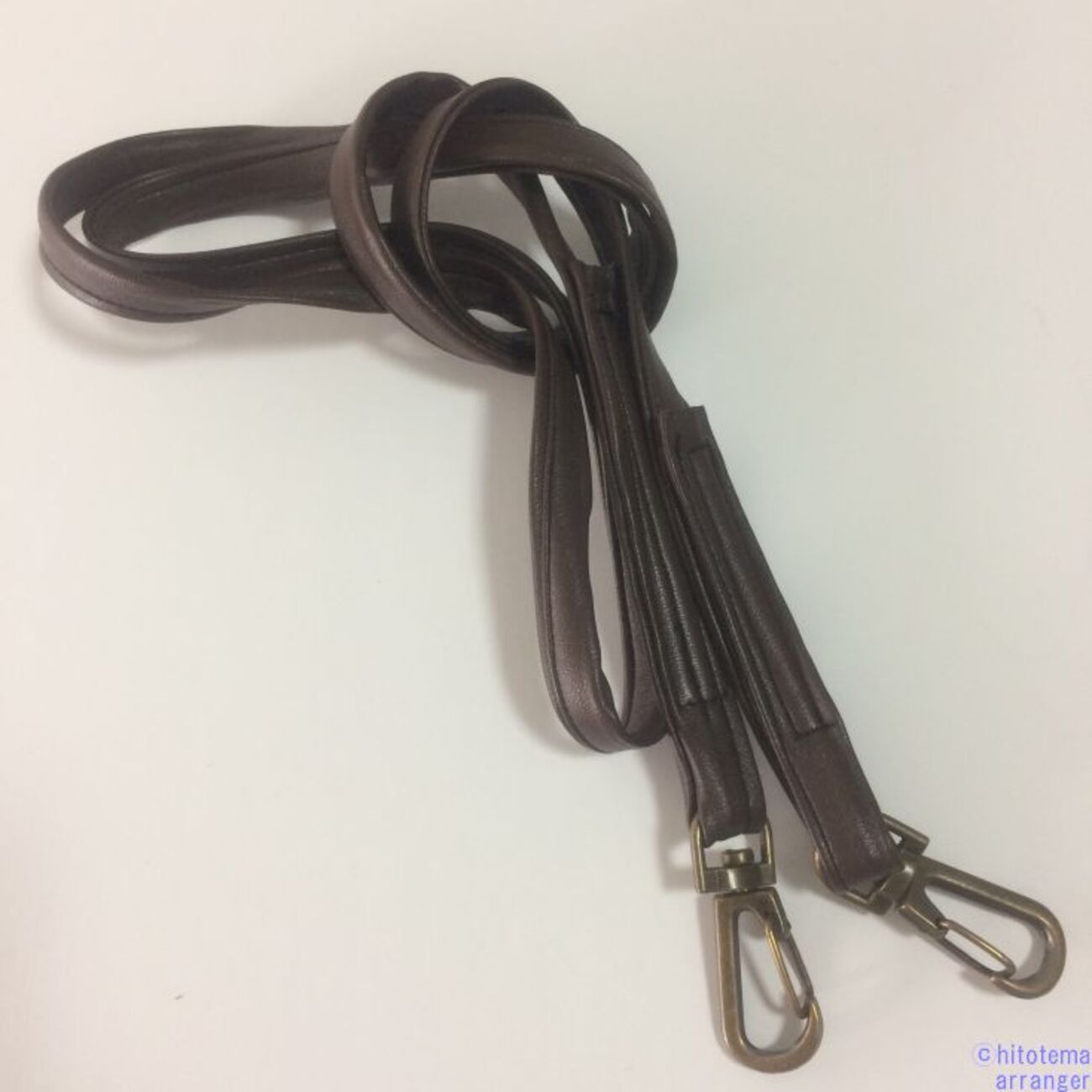 ダイソーのフェイクレザーバイアステープでショルダーストラップを作ってみた - ひとてま戦隊アレンジャ