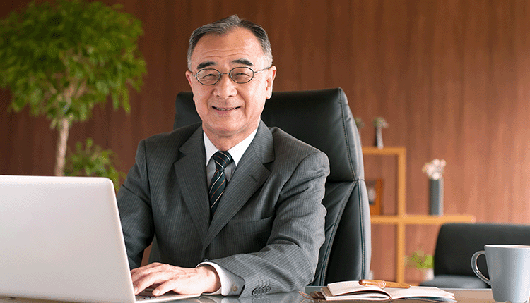 ご就任祝いのお祝い花人気事例や相場、立て札もご紹介Sakaseru