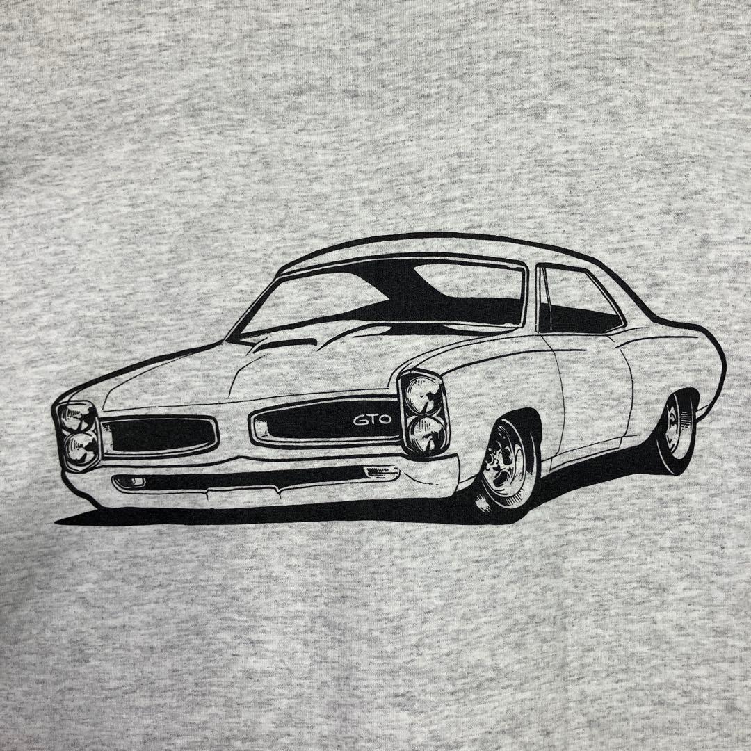 1964 ポンテアック グランプリ スクエアな直線基調の中に曲線美が絶妙に融合するフォルム