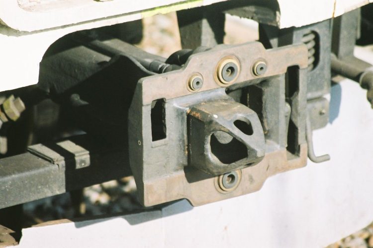 自動解結装置付密着連結器