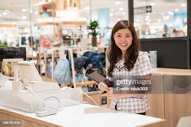 💄💄「百貨店アパレル販売員さん」の身だしなみについて👠👠アパレル販売、求人、派遣、人材紹介 エース・プロモーション