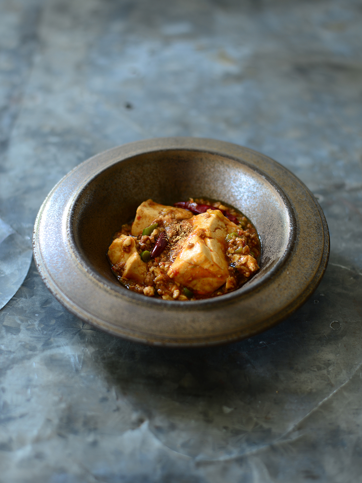 ◇Spiral Market 青山 青山店では、9月16日 火 より 東京香堂 TOKYO KODO のPOP UPを開催いたします。自然との共存をコンセプトに、できる限り天然香料を用いてお香の製品作りを行う東京香堂。本展では、自然本来の香りにフォーカスをして香木の焚き方や楽しみ方をご