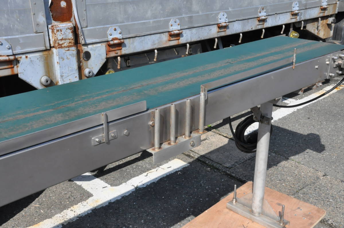 流れ作業 ベルトコンベア 作業の写真素材 - PIXTA