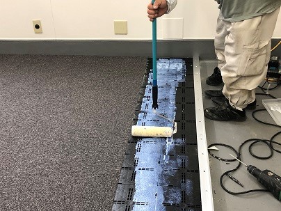 オフィスのOAフロア フリーアクセスフロア ・二重床工事オフィスコム株式会社