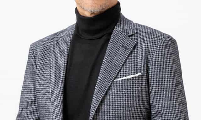 冬のオフィスカジュアルにそろえたいアイテム、コーディネート例を解説