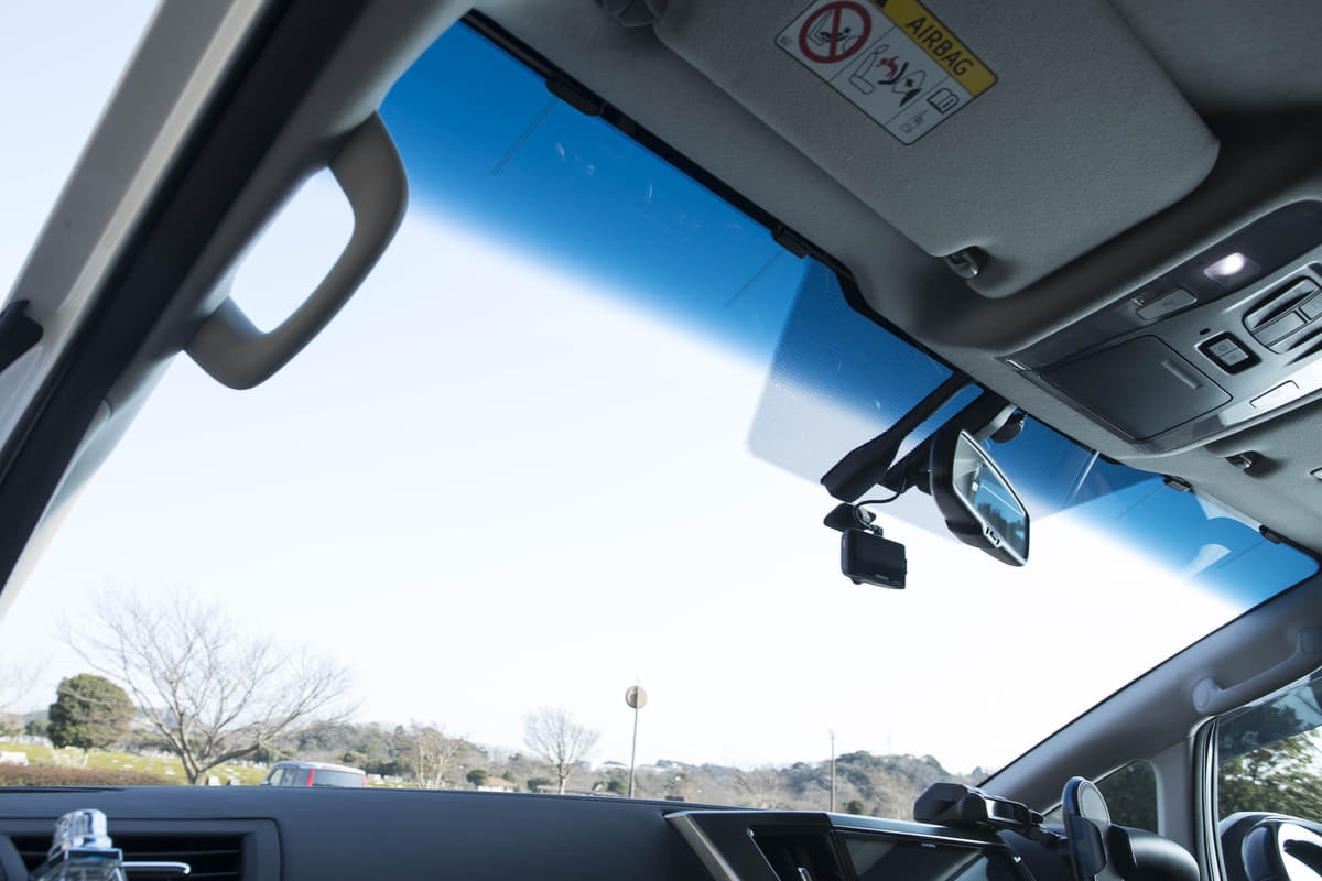 カーフィルム施工専門店ガレージインサインウインコス透明断熱フィルム