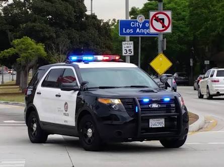 ☆LAPD ロス市警 のお友達のパトカーがカッコイイ！！☆ATOP AUTO Blog ～LA の中古車販売・買取・車の修理・板金塗装を手がける車屋ブログ～