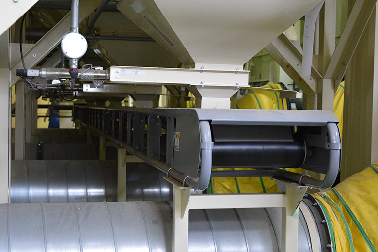 ベルトコンベアの発明と歴史試作.com