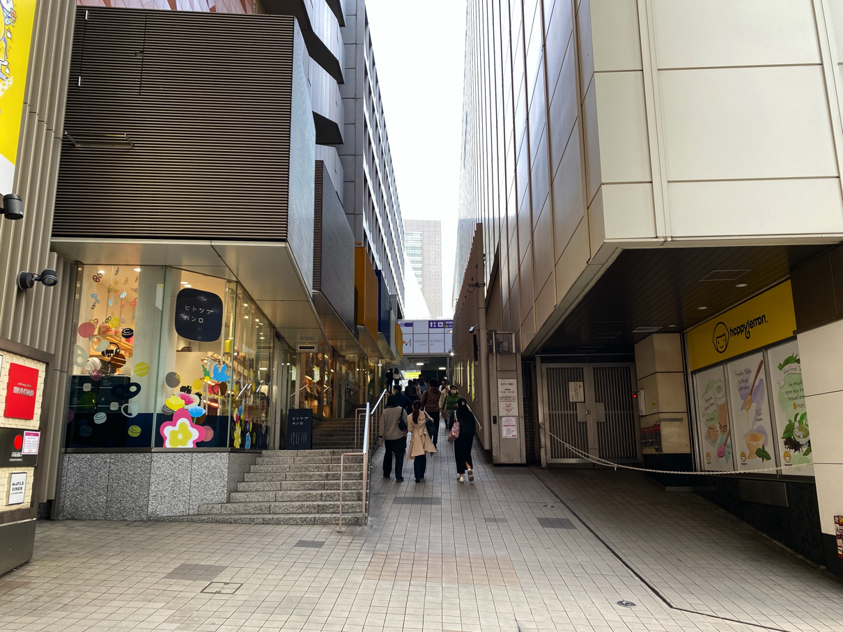 38年間の見慣れた景色見納め！西新宿『新宿ミロード』にある『モザイク通り』と『モール2階』の営業が終了するらしい。 : しんじゅく通信 - 東京都新宿 区の地域情報サイト