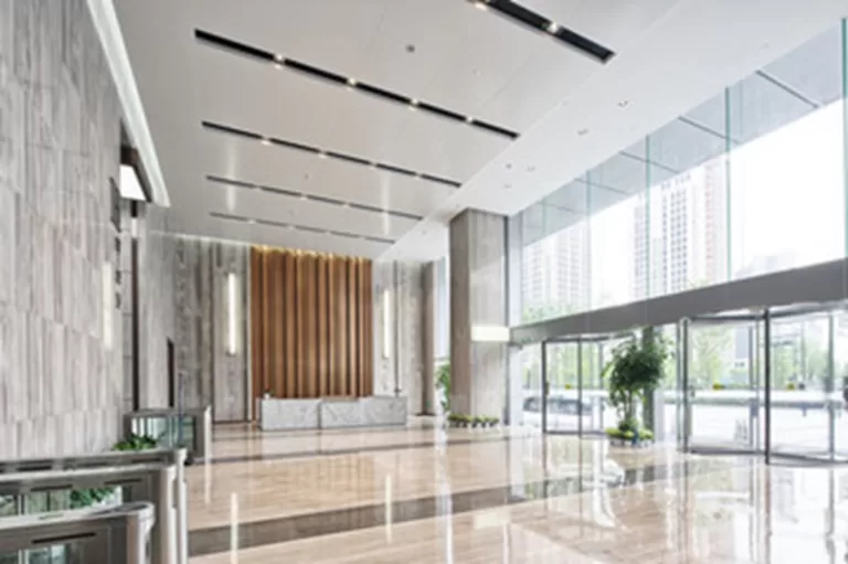 vol.070 化粧品ひとつひとつが輝くエントランス - レイアウト事例15人までのオフィスレイアウト工房