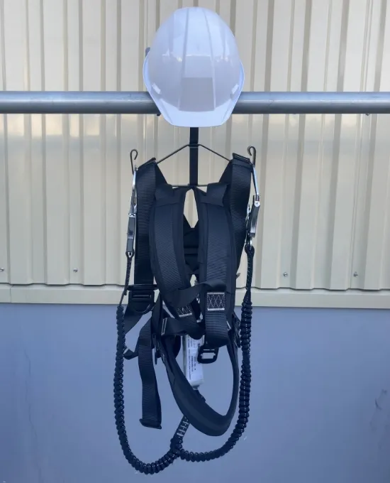 EMINENTO by H .Osaku エミネントアウトプリーツテーパードスラックス - ZABOU