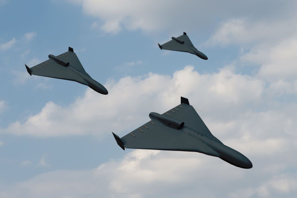 三菱重工、AI搭載の戦闘支援無人機の模型初公開 2025年中に実機の飛行試験を初実施へ 高橋浩祐- エキスパート - Yahoo!ニュース