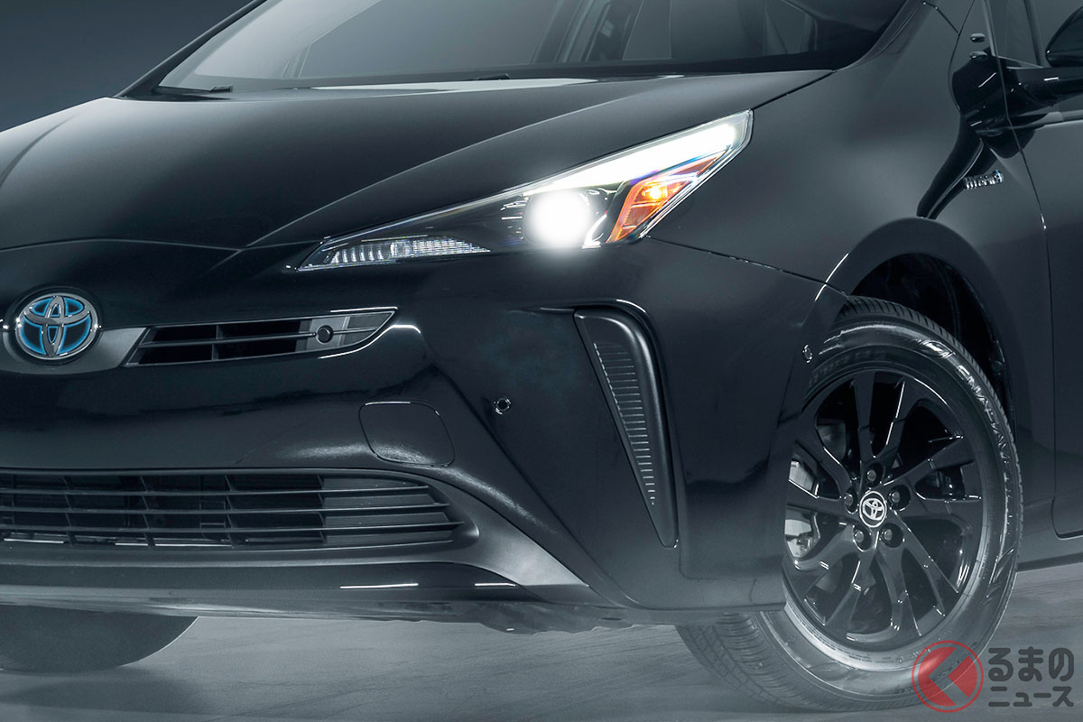 黒過ぎるプリウス！ “ブラックエディション”のトヨタ 新型プリウスが全身黒ずくめの渋いスタイルで誕生 話題を先取り 新型車解説2021 MOTA