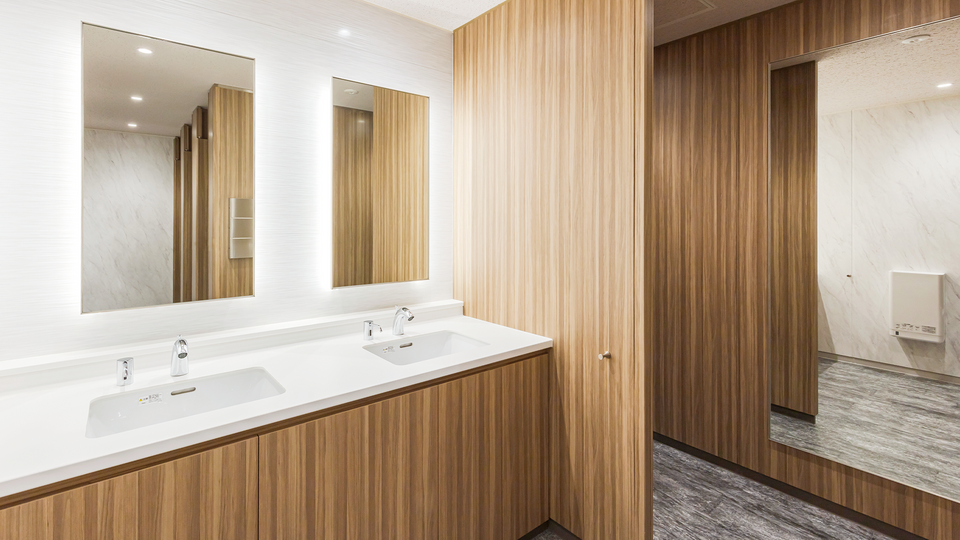 高速バス・夜行バスのトイレ事情！使い方や注意点、トイレ付きを選ぶべきか解説エアトリ - トラベルコラム