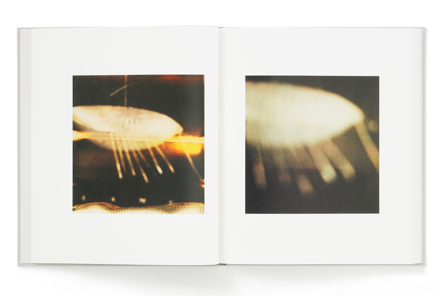 Cy Twombly“ Three Notes from Salalah ” - サイ・トゥオンブリー ポスター - 輸入ポスター専門店ナップフォード・ポスター・マーケット