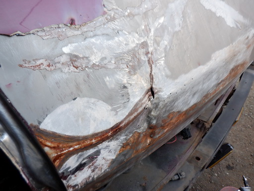 パテ埋め作業株式会社 善南自動車