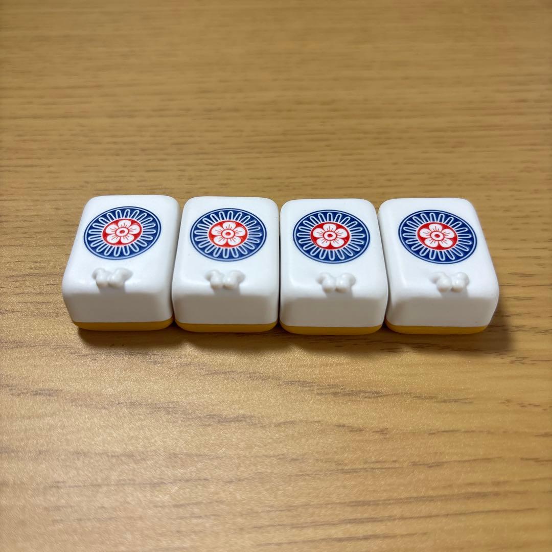 麻雀牌 一筒 イーピン 黒赤ロゴ