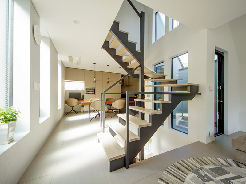 鉄骨造の倉庫を戸建て住宅へ再生堺市中区 コンバージョンの事例Ricono りこの