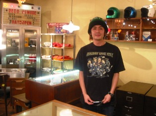 レトロ舞うぶだし日記:レトロ○。米軍払い下げ家具 キャビネット