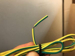 電化製品の アース線 の取り付け方 接続方法 家電：レンジ・洗濯機・冷蔵庫など アースターミナル付コンセントにアース線取付け・防水コンセントに接続