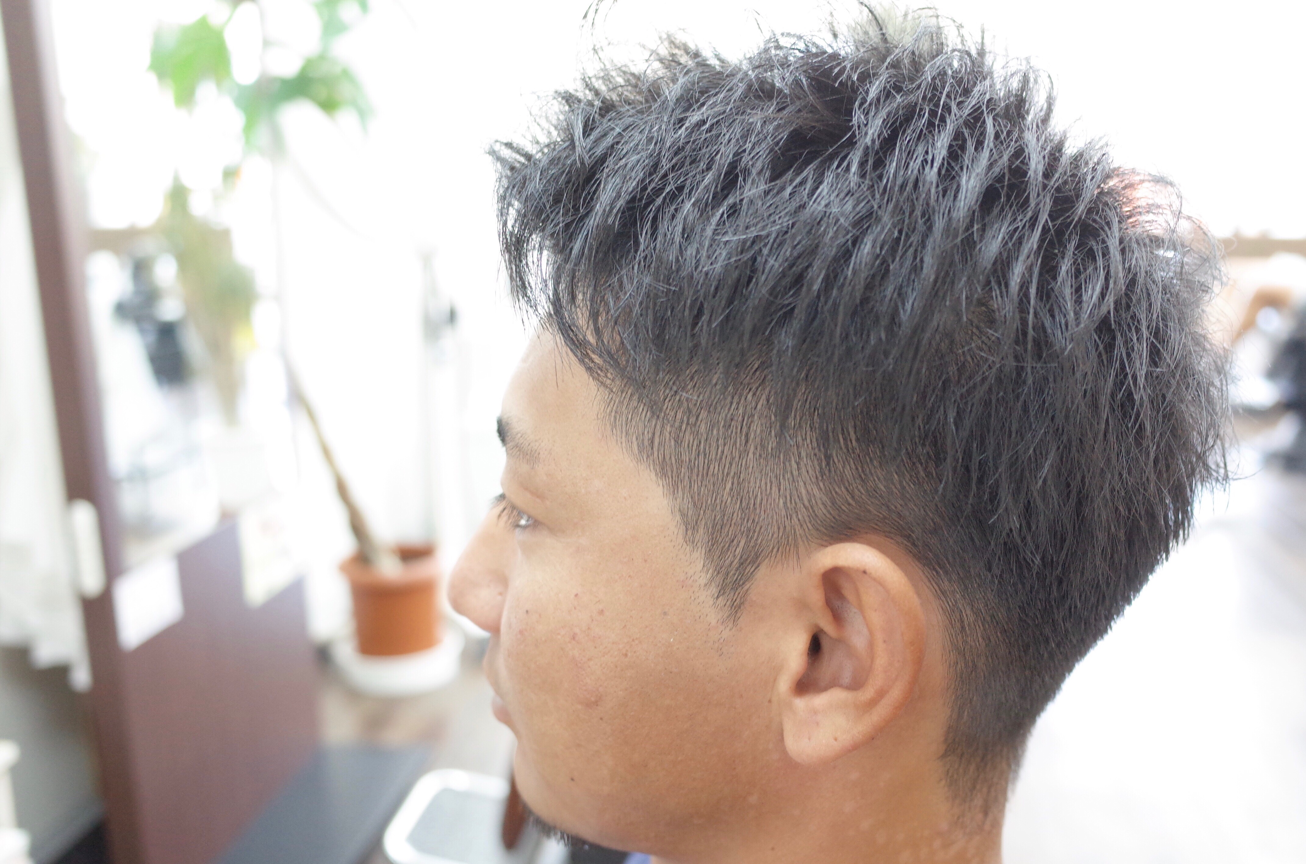 震災刈り 髪型 後ろTikTok