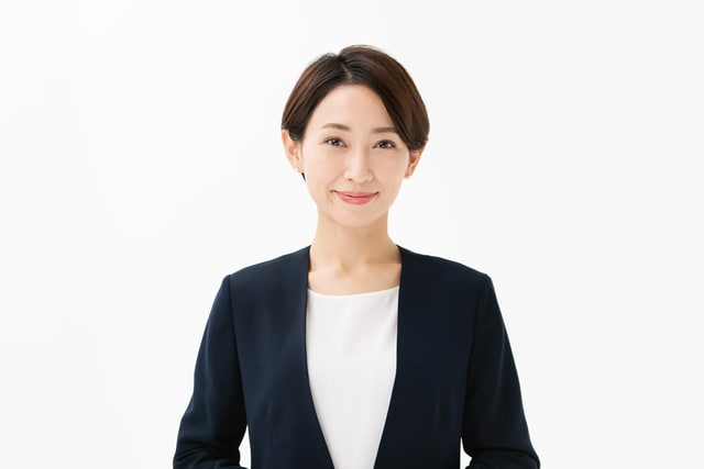 履歴書に使う証明写真の正しいサイズ髪形や服装マナーについても解説無料 スマホで履歴書・職務経歴書作成テンプレートからWeb作成ミライトーチResume