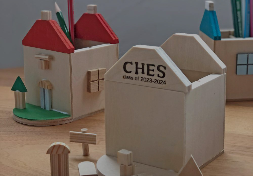 プレミアムノベルティ名入れ記念品を小ロットから、おしゃれな木製品ノベルティ専門サイト