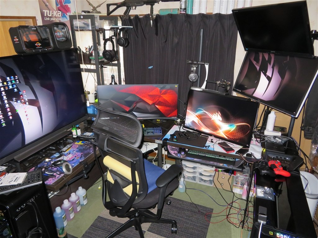 1LDKに作り上げる最強のデスク環境。43インチ4K・Win Macを使う大学生ブロガーの2020年末デスクツアーガジェットタッチ