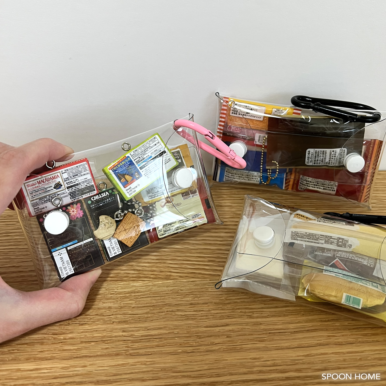 100均透明ポーチに『刺繍っぽいこと』をするだけで→超かわいく大変身！初心者でもできました♡暮らしニスタ