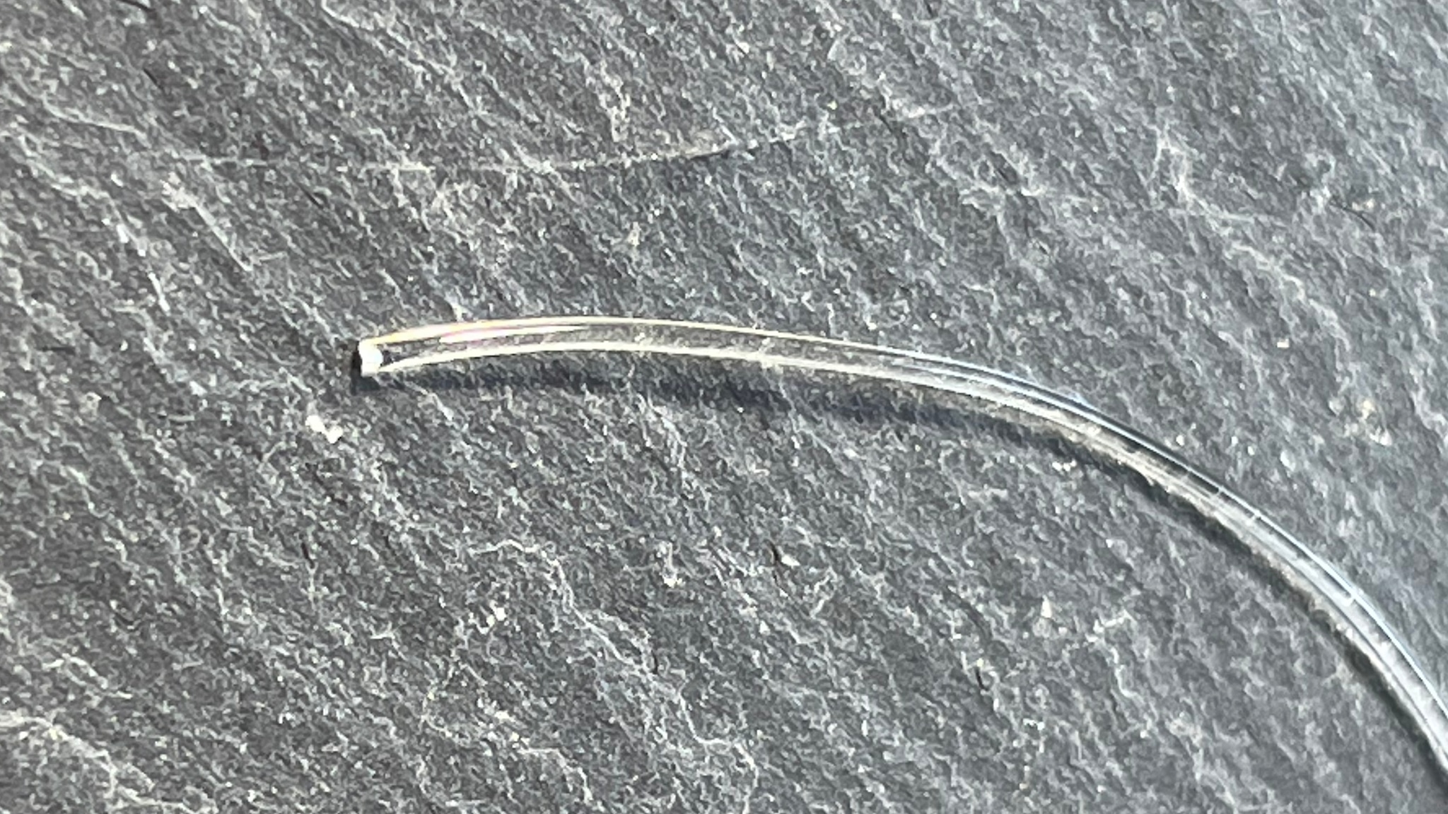 ブレスレットの豆知識丈夫に仕上げるためのゴムの使い分け